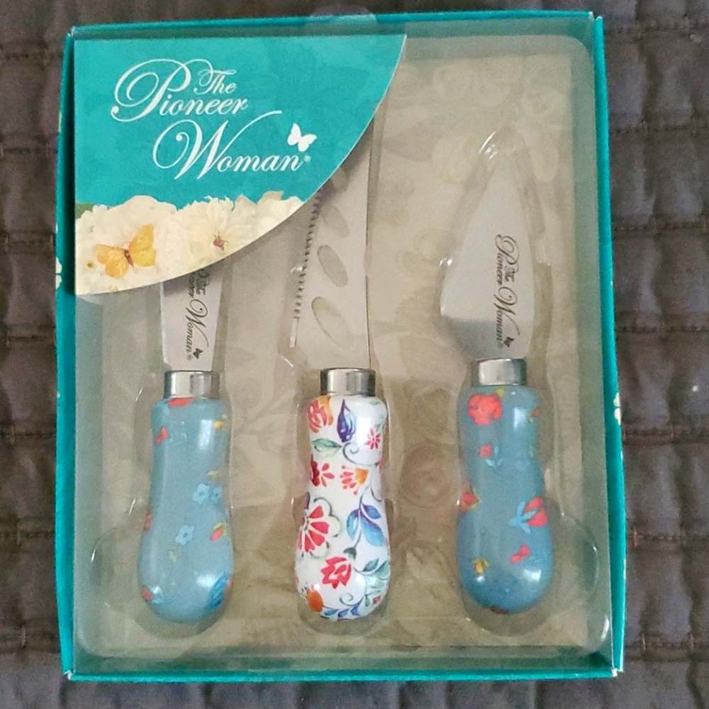New Pioneer Woman Cheese 🧀 Knife set